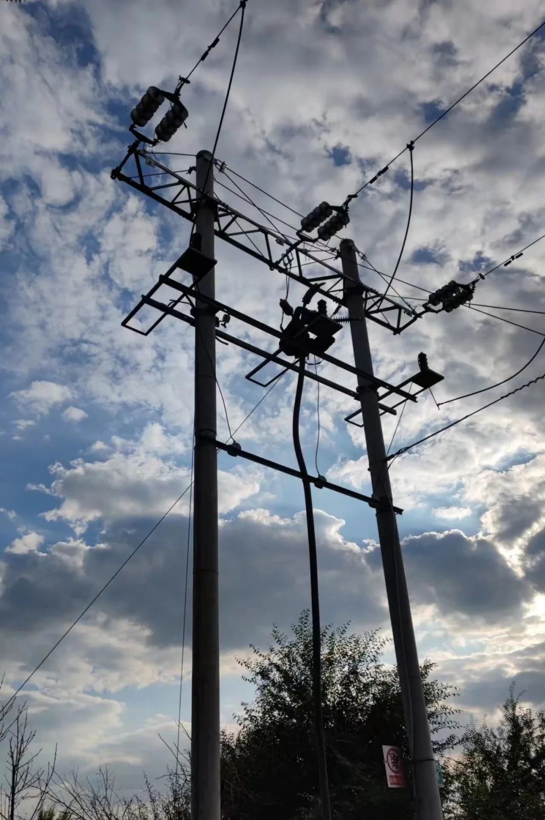 康高特Ronaldo高能量<a href='http://m.doggyphat.com/Ppzq/ersted.html'>電纜故障定位儀</a> 現(xiàn)場(chǎng)準(zhǔn)確檢測(cè)35kv電纜故障點(diǎn)