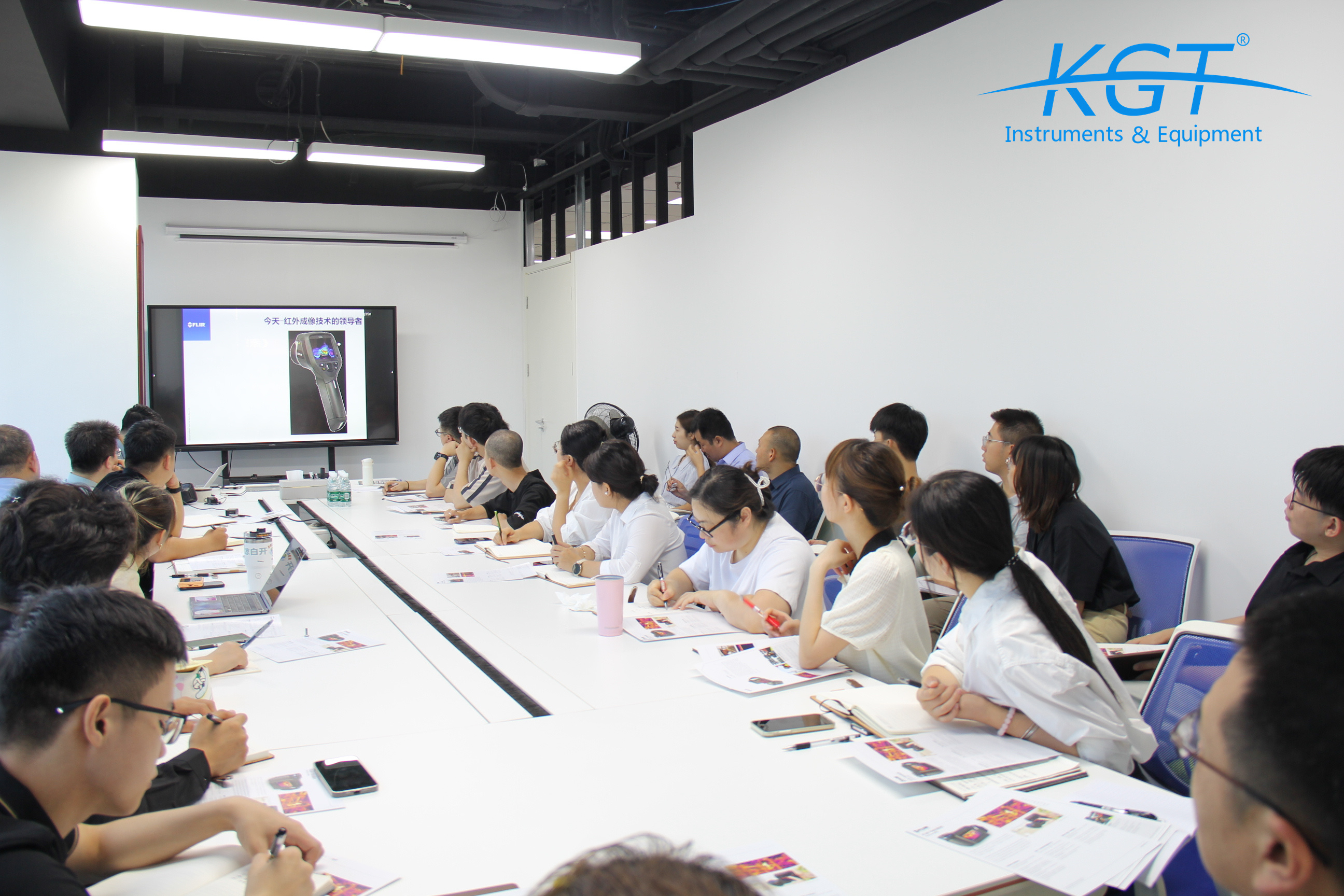 培訓FLIR<a href='http://m.doggyphat.com/hongwairexiangyi.html'>熱像儀</a>1